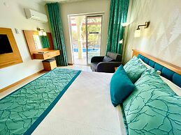 Green Forest Holiday Village