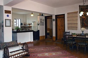 Turk Evi