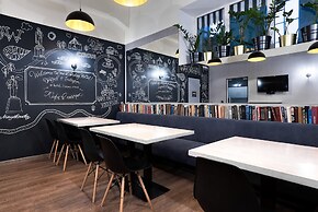 Hotel Library