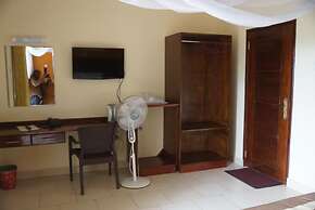 Country Lake Resort - Garuga