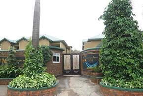 Country Lake Resort - Garuga