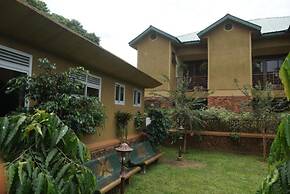 Country Lake Resort - Garuga