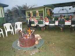 Country Lake Resort - Garuga