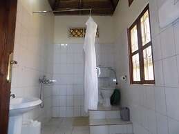 Mirembe Resort Beach Hotel