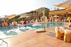 Nican Resort Hotel