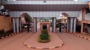 Nican Resort Hotel