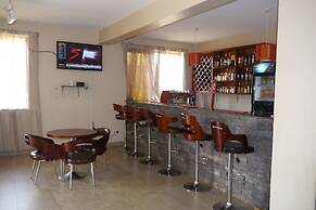 Rosaline Suites Hotel