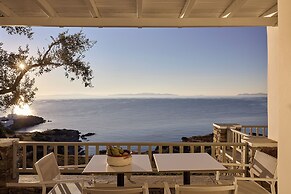 Selana Suites