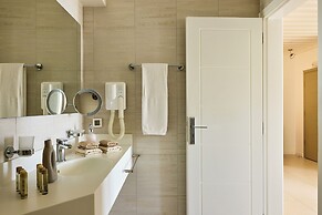 Selana Suites