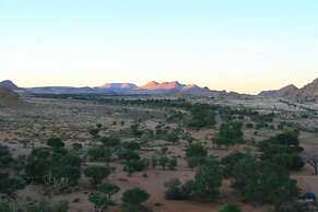 Savanna Guest Farm