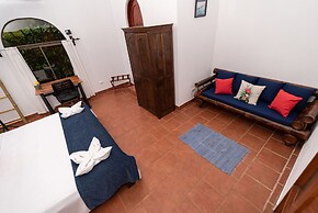 The Scarlet Villas