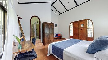 The Scarlet Villas