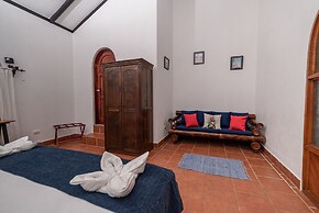 The Scarlet Villas