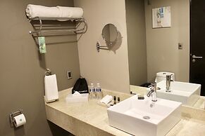 Elite 47 Hotel & Suites