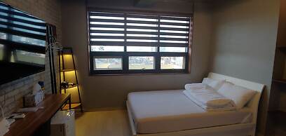 Mokpo White Windmill Guesthouse