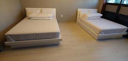 Mokpo White Windmill Guesthouse
