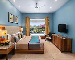 juSTa Luxe Sajjangarh Resort & Spa, Udaipur