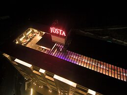 juSTa Luxe Sajjangarh Resort & Spa, Udaipur