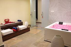 juSTa Luxe Sajjangarh Resort & Spa, Udaipur