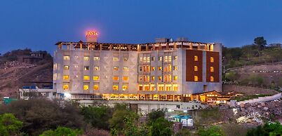 juSTa Luxe Sajjangarh Resort & Spa, Udaipur