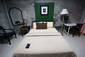 Suntisuk Place