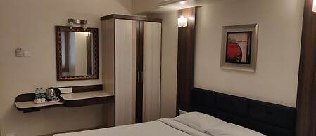 HOTEL SEVEN HEAVEN
