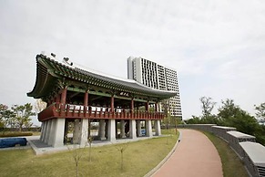 Western Grace Hotel