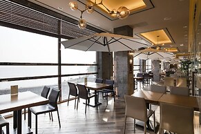 Western Grace Hotel