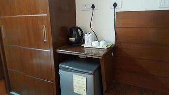 Maple Suites