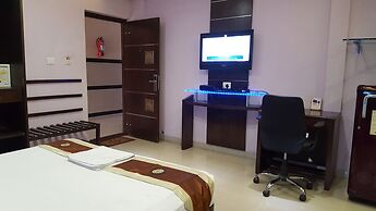 Maple Suites