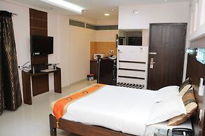 Maple Suites
