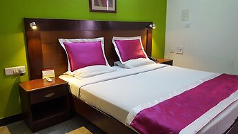 Maple Suites