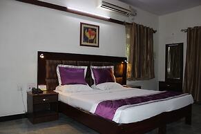 Maple Suites