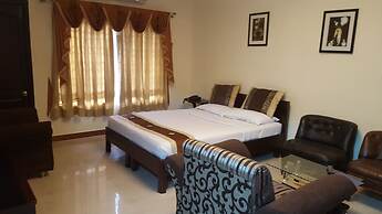 Maple Suites