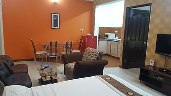 Maple Suites