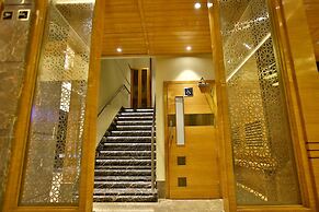 Regenta Central The Crystal