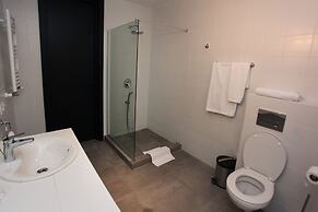 L.M Club Hotel