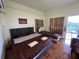 Seemok Resort