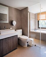 Cliff Lanta Suite