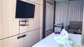 Cliff Lanta Suite