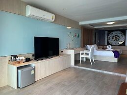 Cliff Lanta Suite