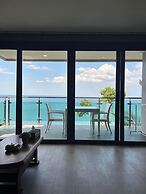 Cliff Lanta Suite