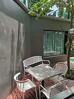Cliff Lanta Suite