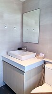Cliff Lanta Suite