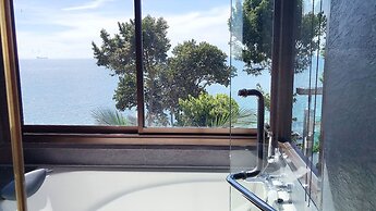 Cliff Lanta Suite