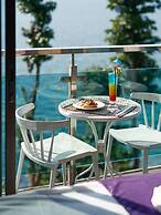 Cliff Lanta Suite