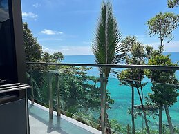 Cliff Lanta Suite