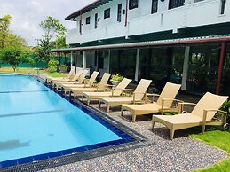Saman Resort