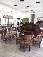 Saman Resort
