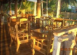 Algen's Dive Resort